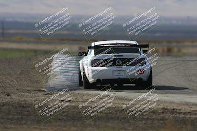 media/Oct-26-2025-CalClub SCCA (Sun) [[8ce1e69566]]/Group 4/Grapevine/